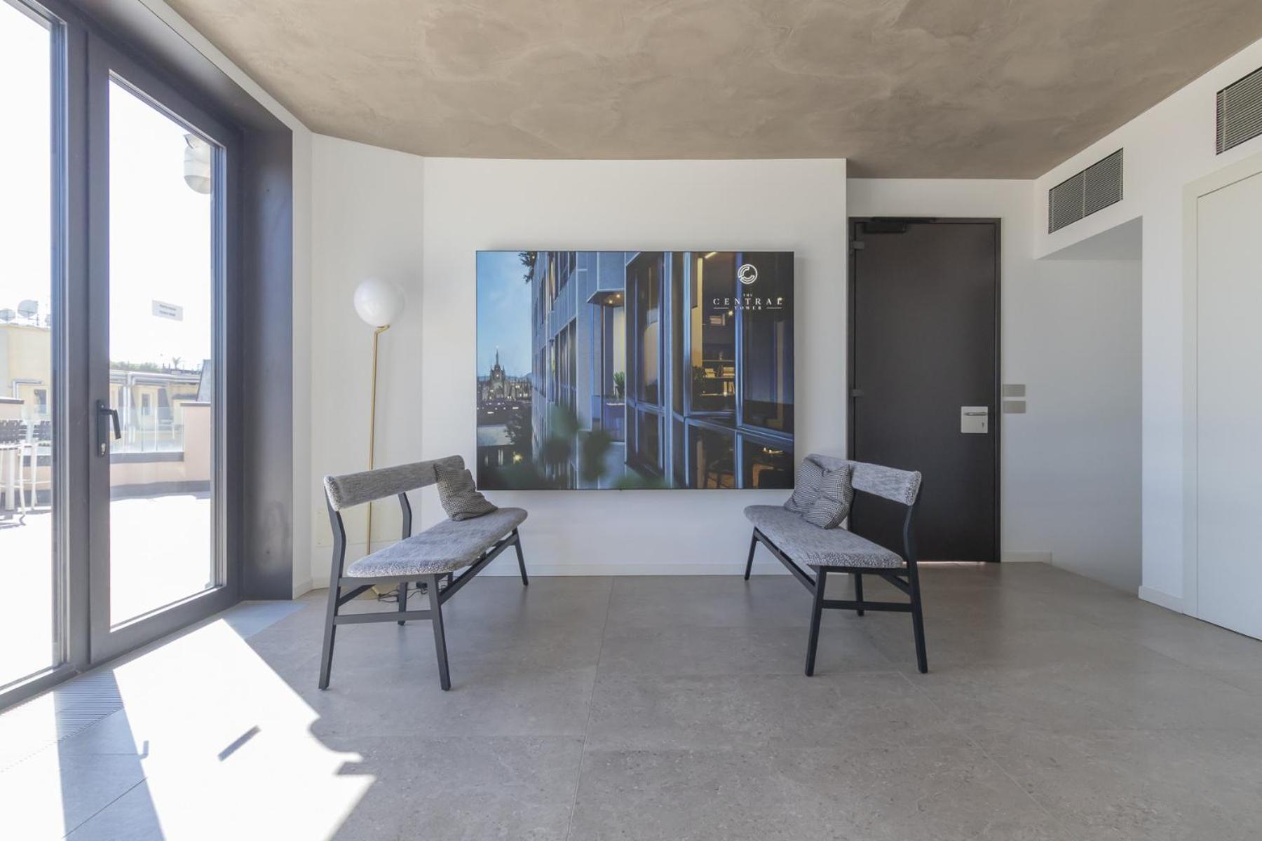 San Babila Central Tower With Panoramic Terrace Overlooking Duomo By Rentopolis Milan Luaran gambar